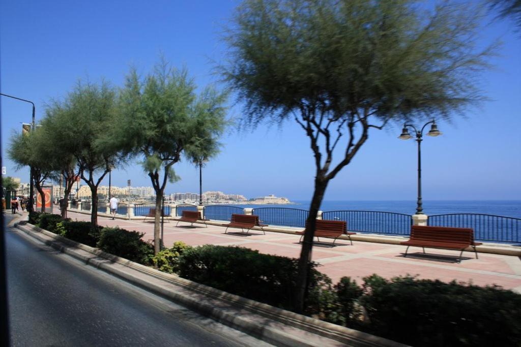Marvellous Apartment With Valletta And Harbour Views สลีมา ภายนอก รูปภาพ