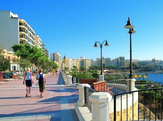 Marvellous Apartment With Valletta And Harbour Views สลีมา ภายนอก รูปภาพ